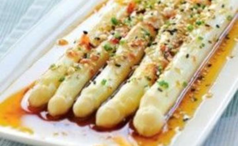 Gezond recept: Witte asperges met gezonde oosterse dressing